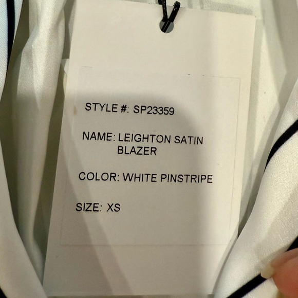 Generation Love Womens White Pinstripe Leighton Satin Blazer - Picture 11 of 12